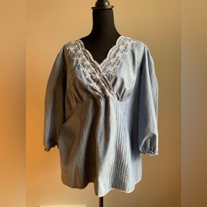 St Johns Bay Women’s Chambray blouse